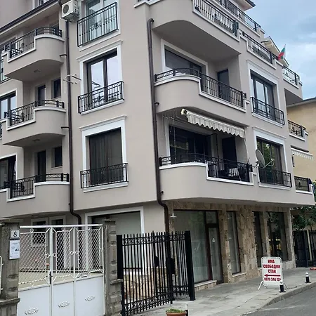 Sea View Briz Apartment Nesebar